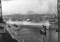 Линейный корабль "Bismarck" после спуска, 14 февраля 1939 года.